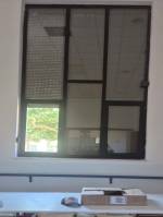 Ventanas del salón pequeño de la Casa de Cultura